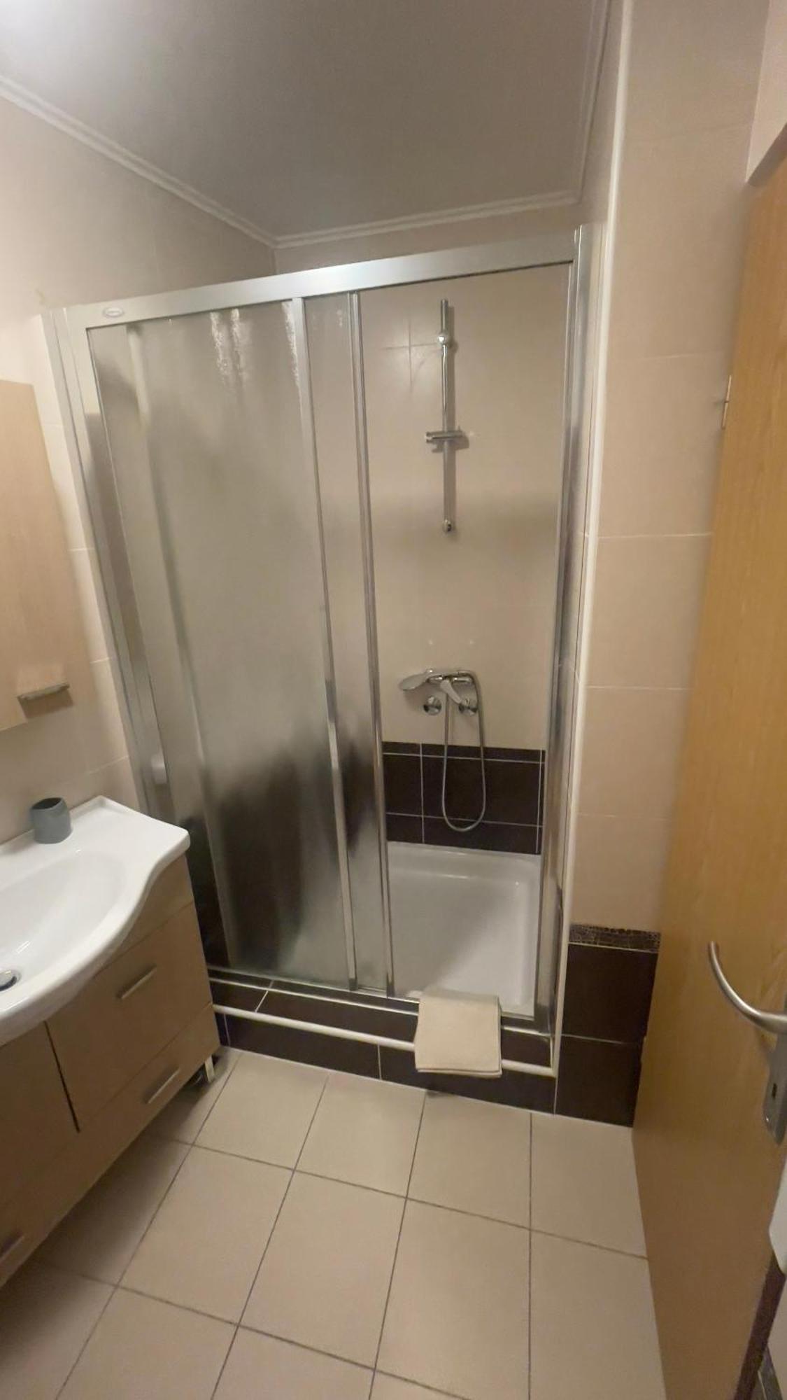 Arbe Downtown Apartment ราบ ภายนอก รูปภาพ